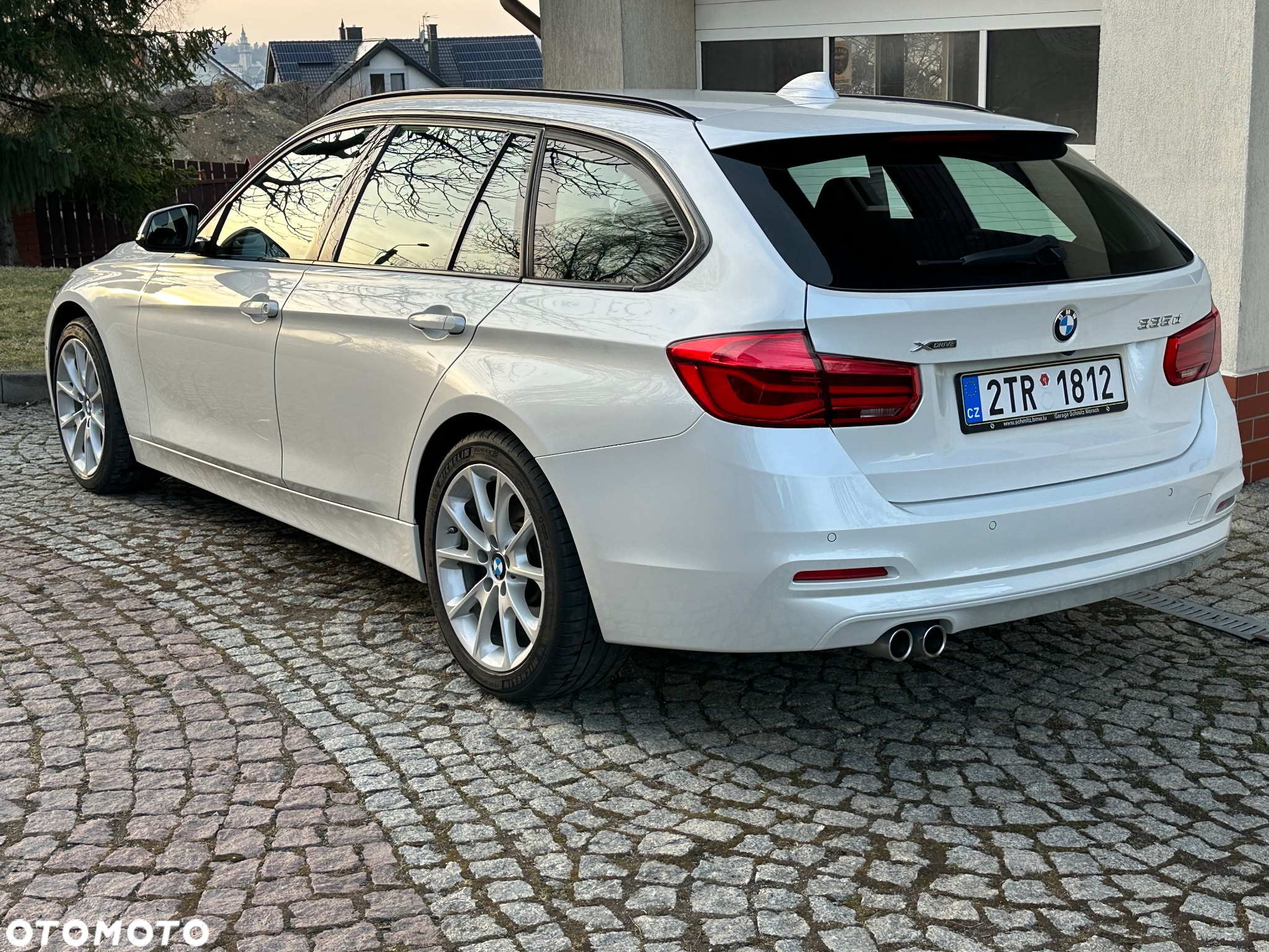 BMW Seria 3 335d Touring xDrive Luxury Line - 31