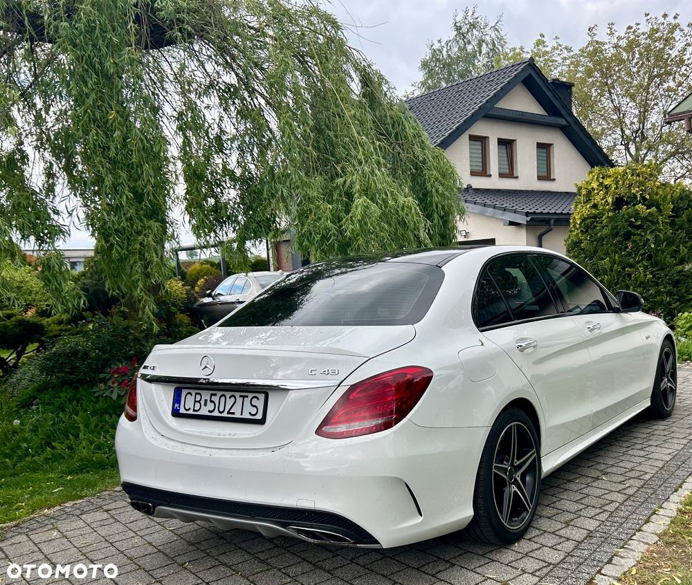 Mercedes-Benz Klasa C AMG 43 4Matic 9G-TRONIC - 3