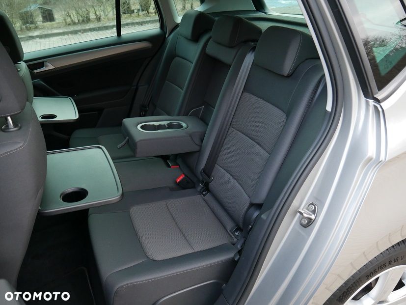 Volkswagen Golf Sportsvan - 24