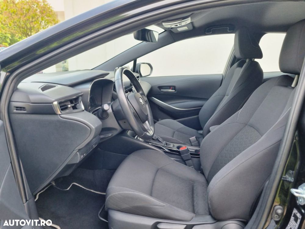 Toyota Corolla 1.8 Hybrid Comfort - 19