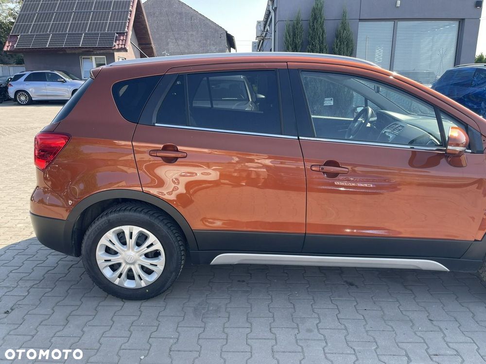 Suzuki SX4 S-Cross 1.0 T Comfort - 4