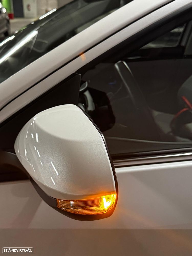 Toyota Yaris 1.5 HDF Luxury - 3