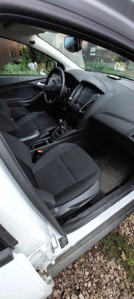 Ford Focus - 10