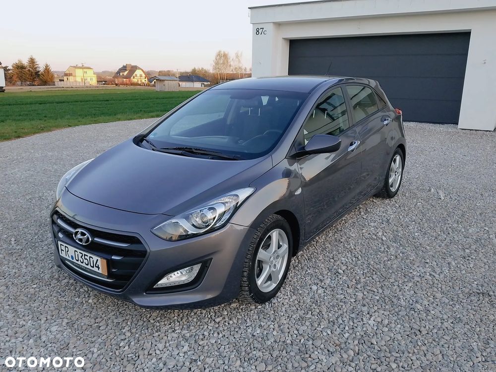 Hyundai i30 blue 1.4 Classic Navigation - 2