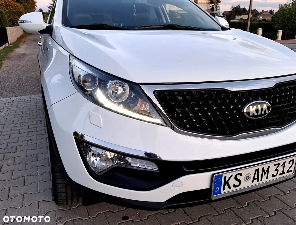 Kia Sportage 2.0 CRDI 4WD Automatik Dream-Team Edition - 10