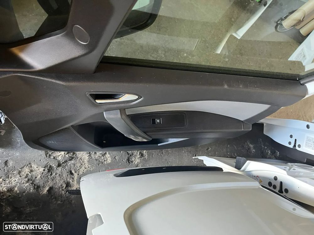Renault Kangoo III 2025 - PORTA FRENTE DIREITA - PF668 - 4