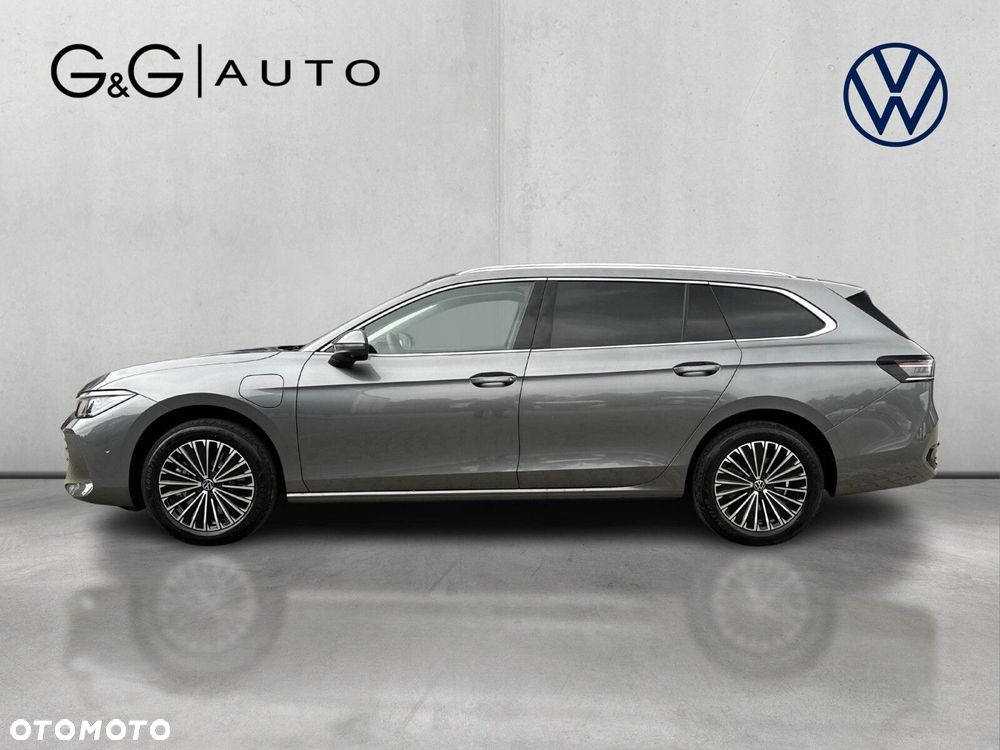 Volkswagen Passat - 3