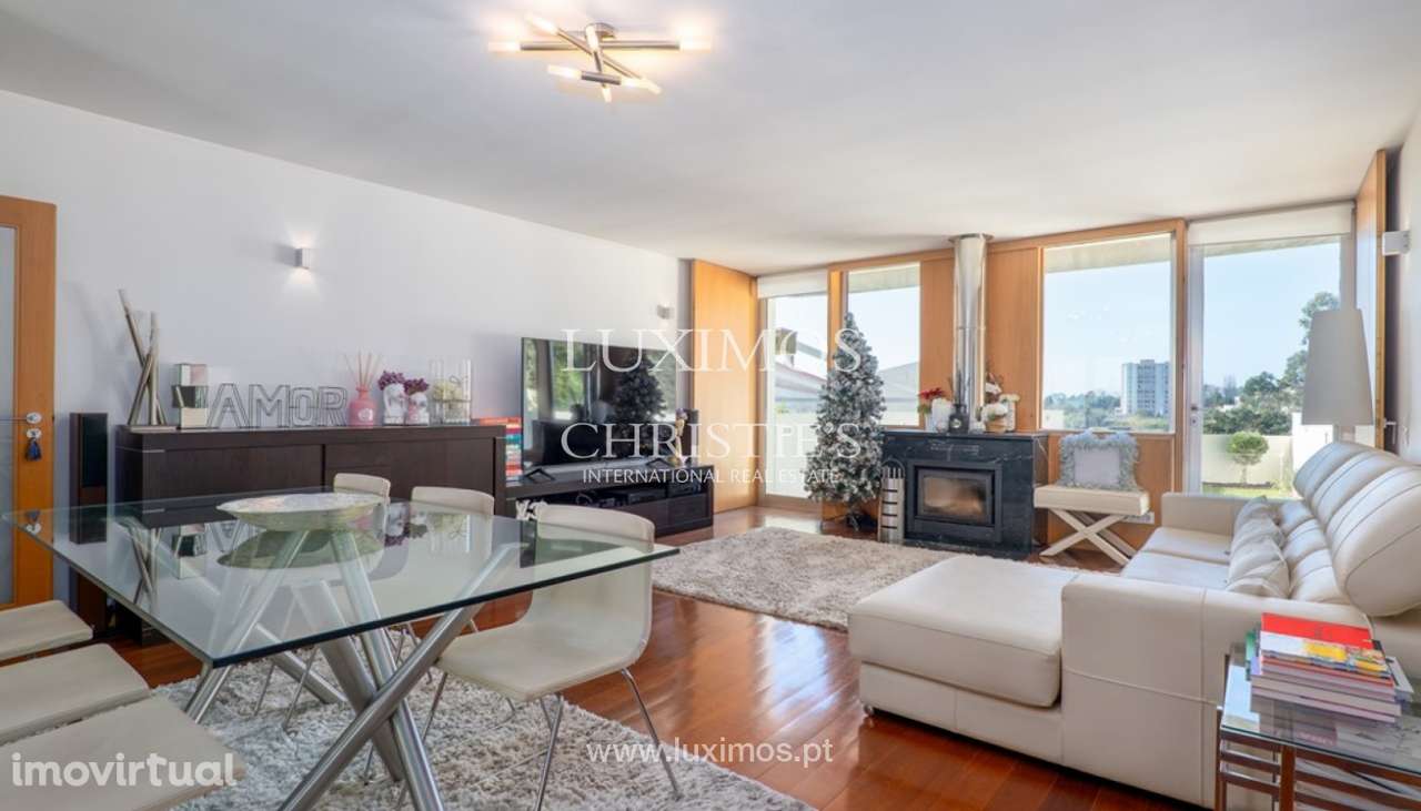 Moradia V4 com jardim em condomínio fechado na Maia - Grande imagem: 4/25