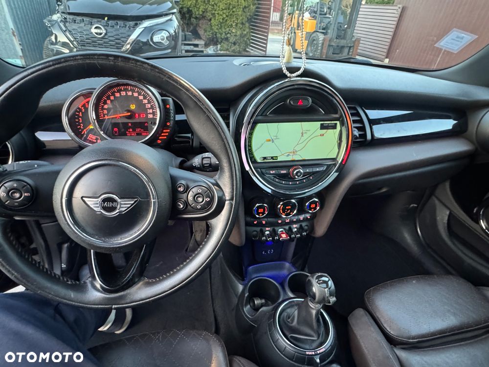 MINI Cooper D - 18