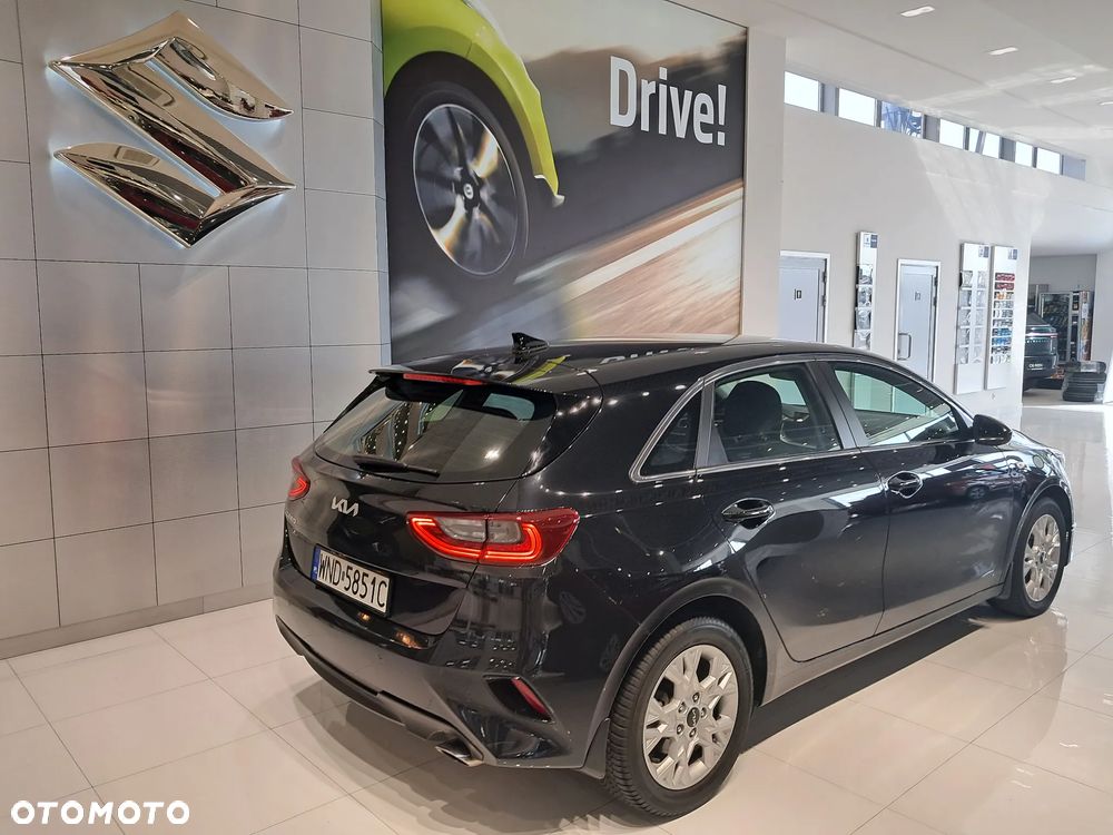 Kia Ceed - 4