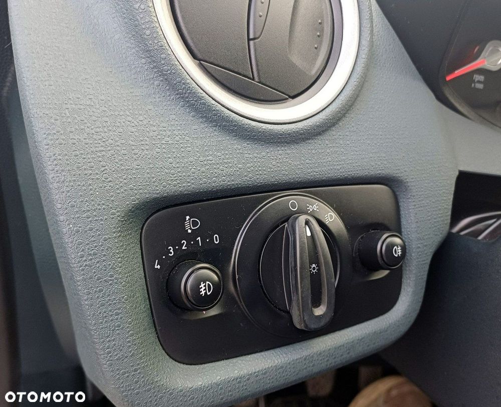 Ford Fiesta - 19
