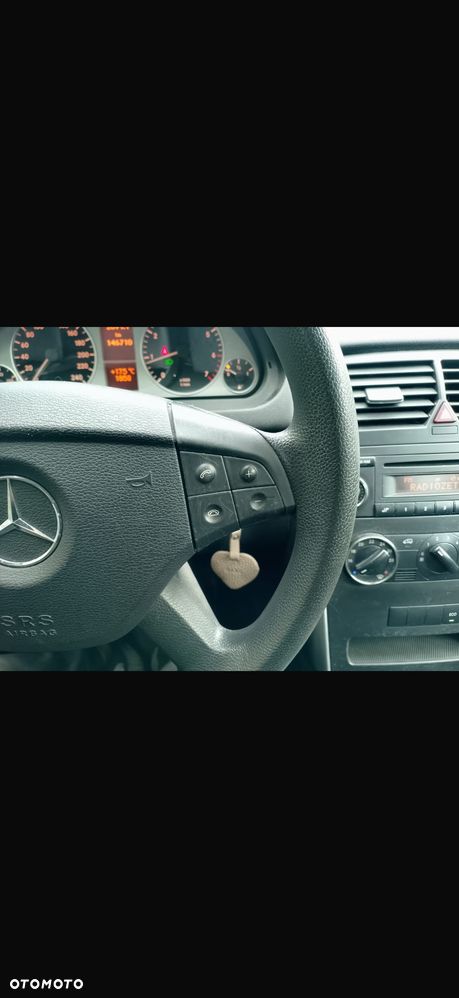 Mercedes-Benz Klasa B 180 BlueEFFICIENCY SPORT EDITION - 21