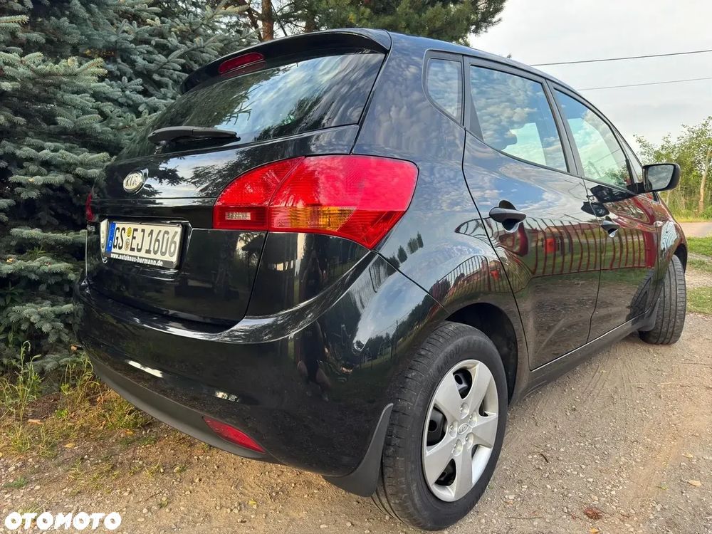 Kia Venga - 4
