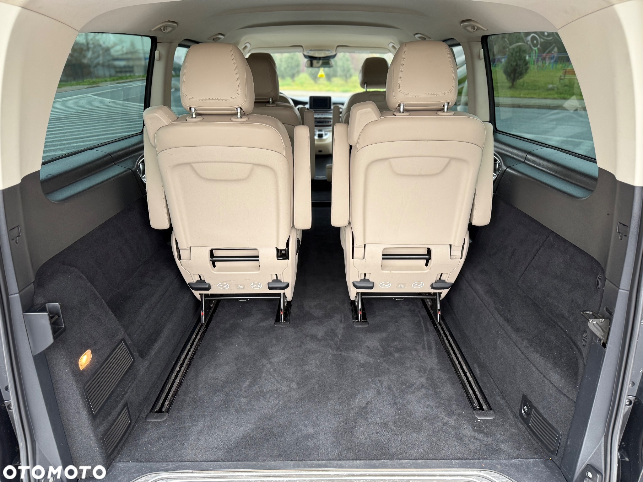 Mercedes-Benz Klasa V 220 d kompakt 4Matic 7G-TRONIC Avantgarde - 7