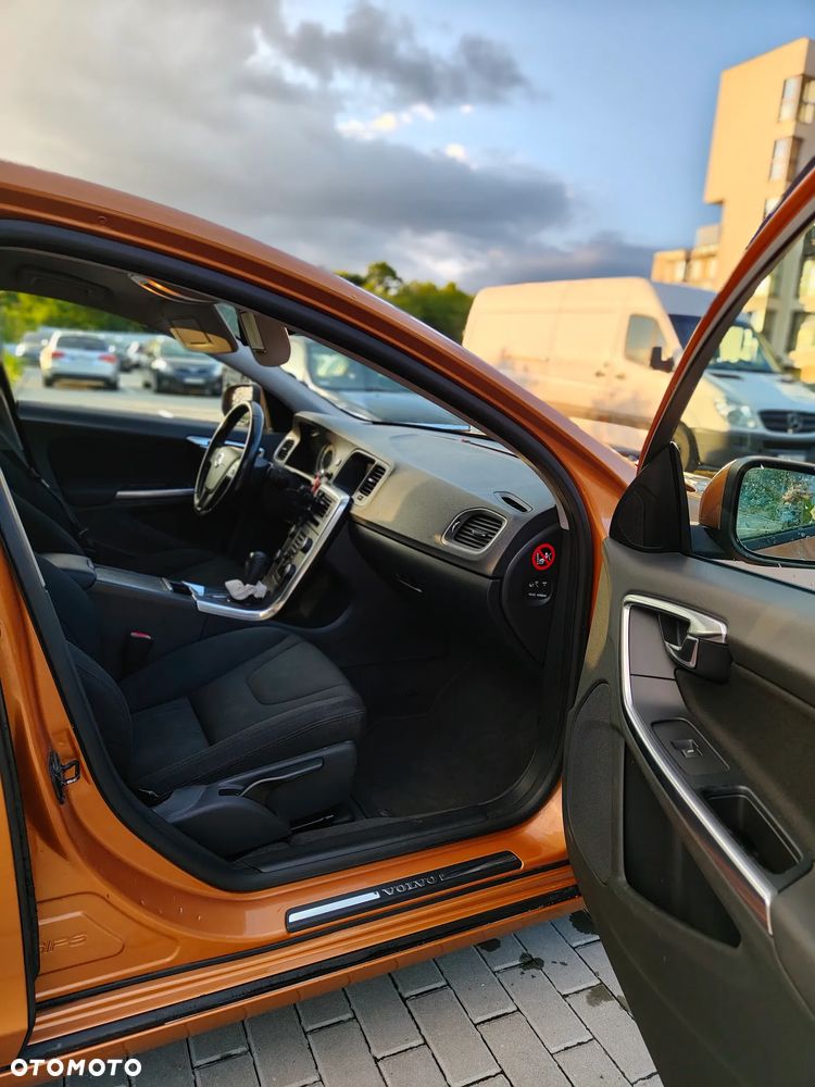 Volvo S60 D3 Geartronic Momentum - 8