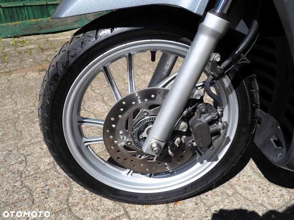 Honda SH - 9