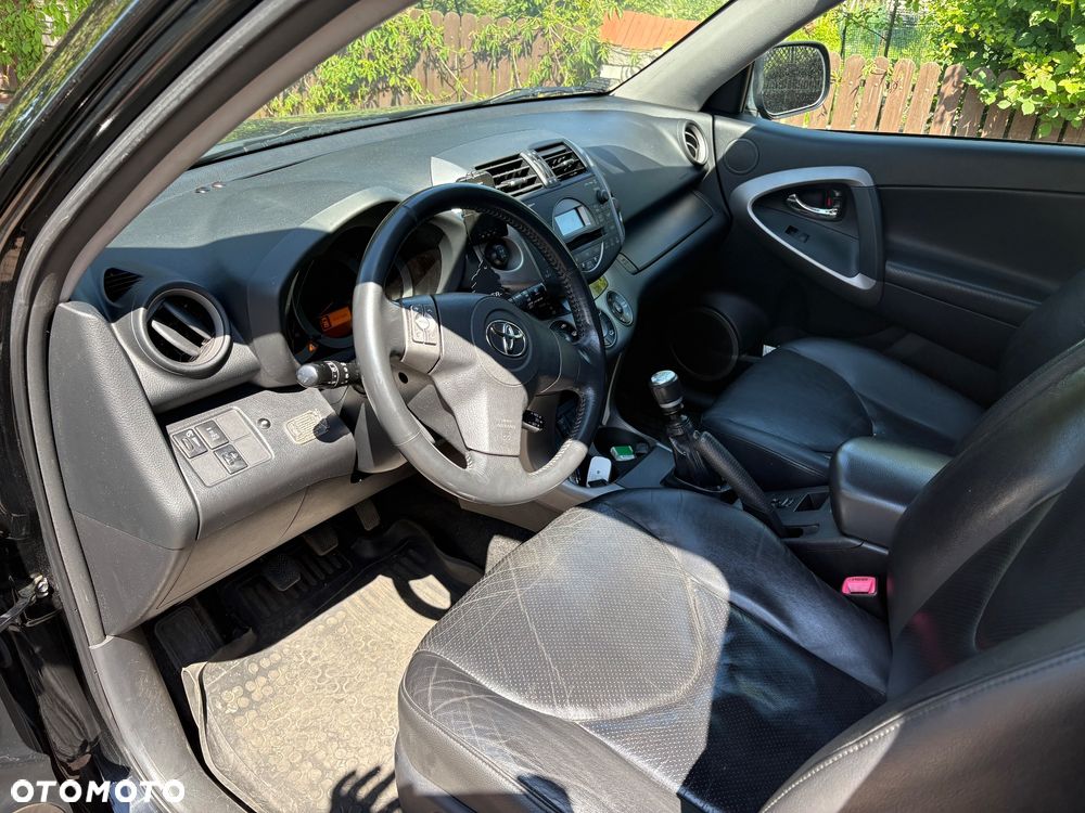 Toyota RAV4 2.2 D-4D X - 5