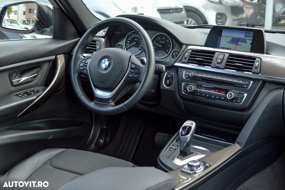 BMW Seria 3 320d xDrive DPF Aut. Edition Sport - 5