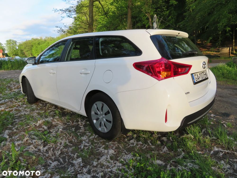 Toyota Auris 1.4 D-4D Active - 7