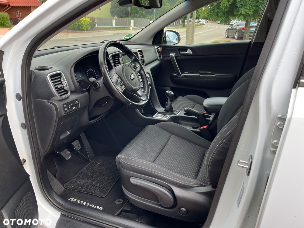 Kia Sportage 1.6 GDI 2WD DREAM-TEAM EDITION - 6
