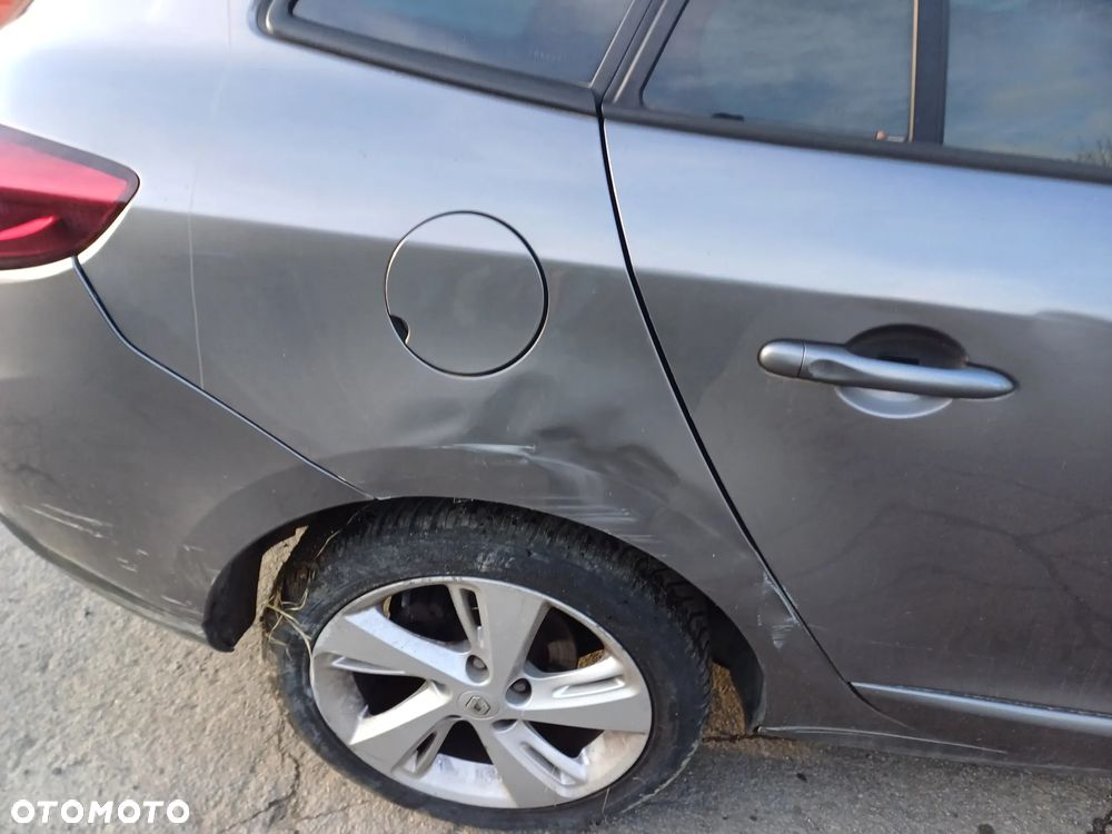 Renault Megane 1.5 dCi Dynamique EDC - 6