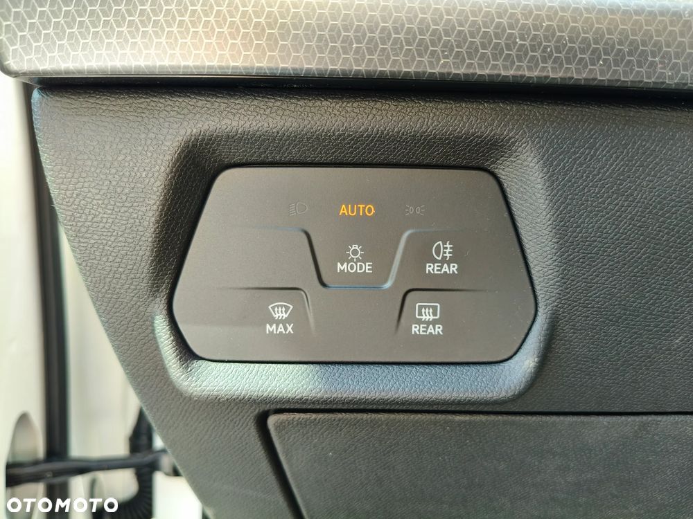 Seat Leon 1.0 eTSI Style DSG - 18