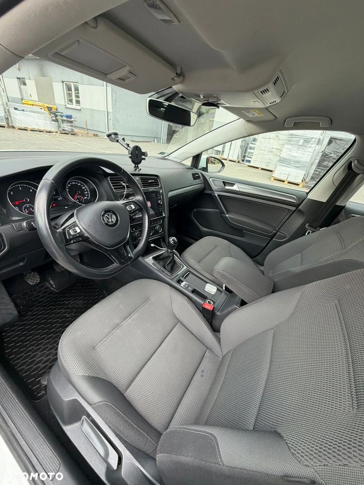 Volkswagen Golf 1.6 TDI BMT Comfortline - 8