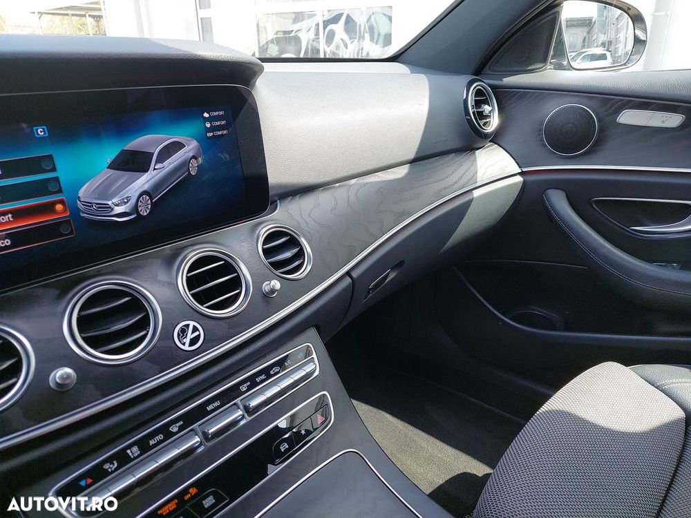 Mercedes-Benz E 220 d Aut. - 24