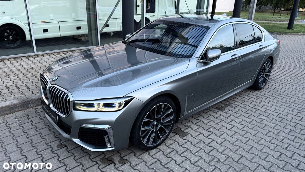 BMW Seria 7 - 32