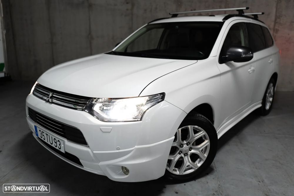 Mitsubishi Outlander 2.0 4WD - 3