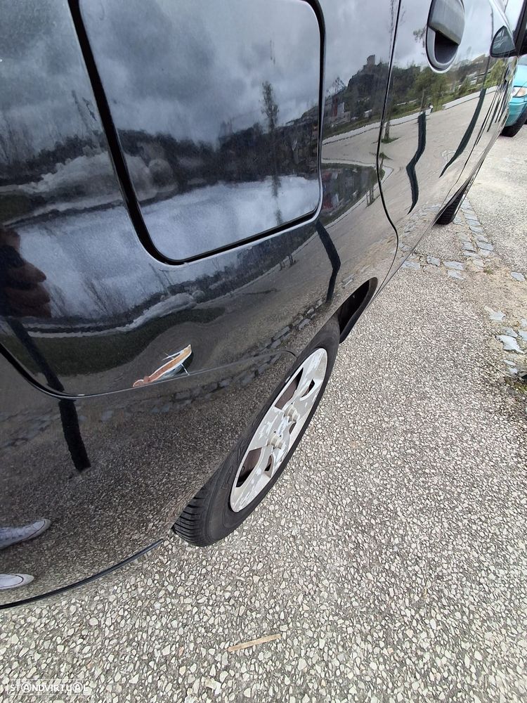 Chevrolet Aveo 1.2 L - 12