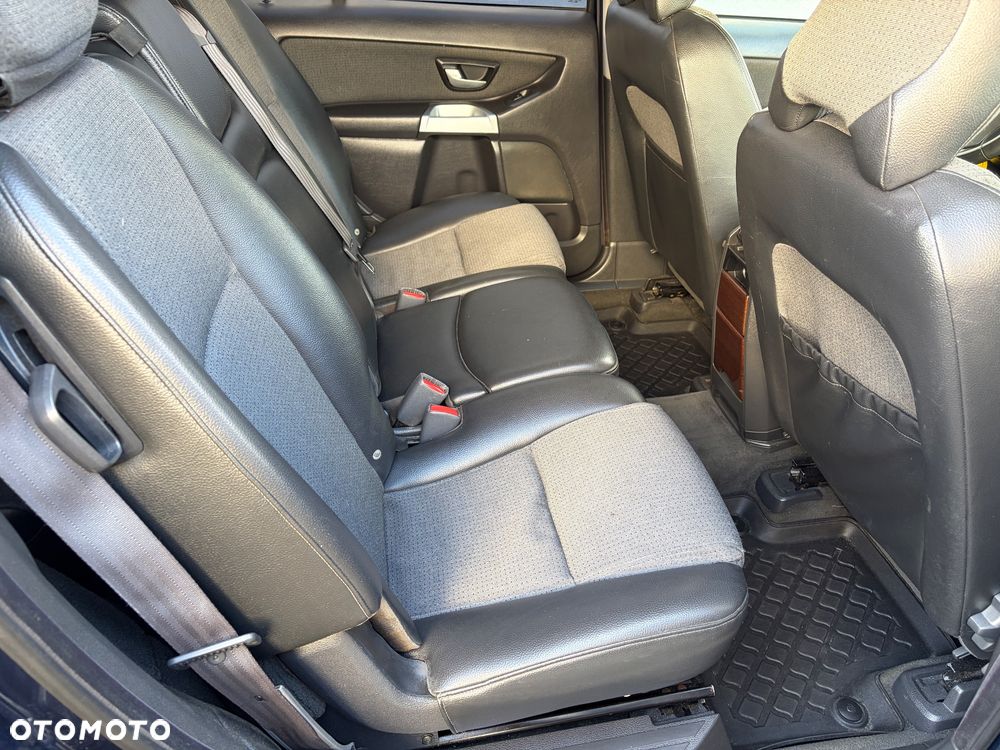 Volvo XC 90 2.4 D5 - 15