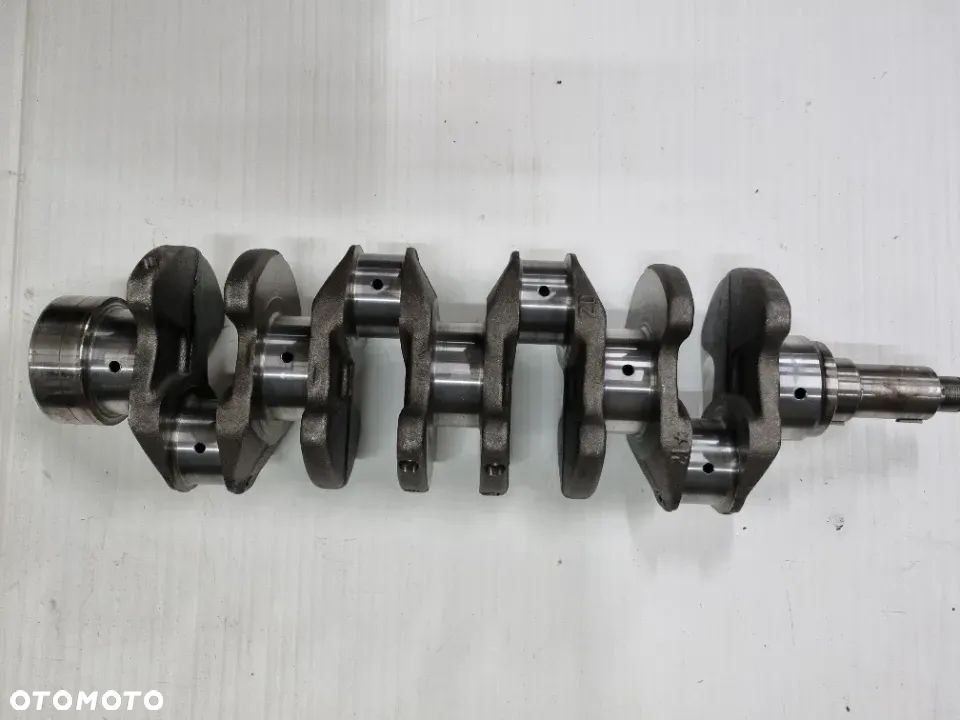 WAŁ KORBOWY MASTER MOVANO 3.0 DCI ZD30 - 1