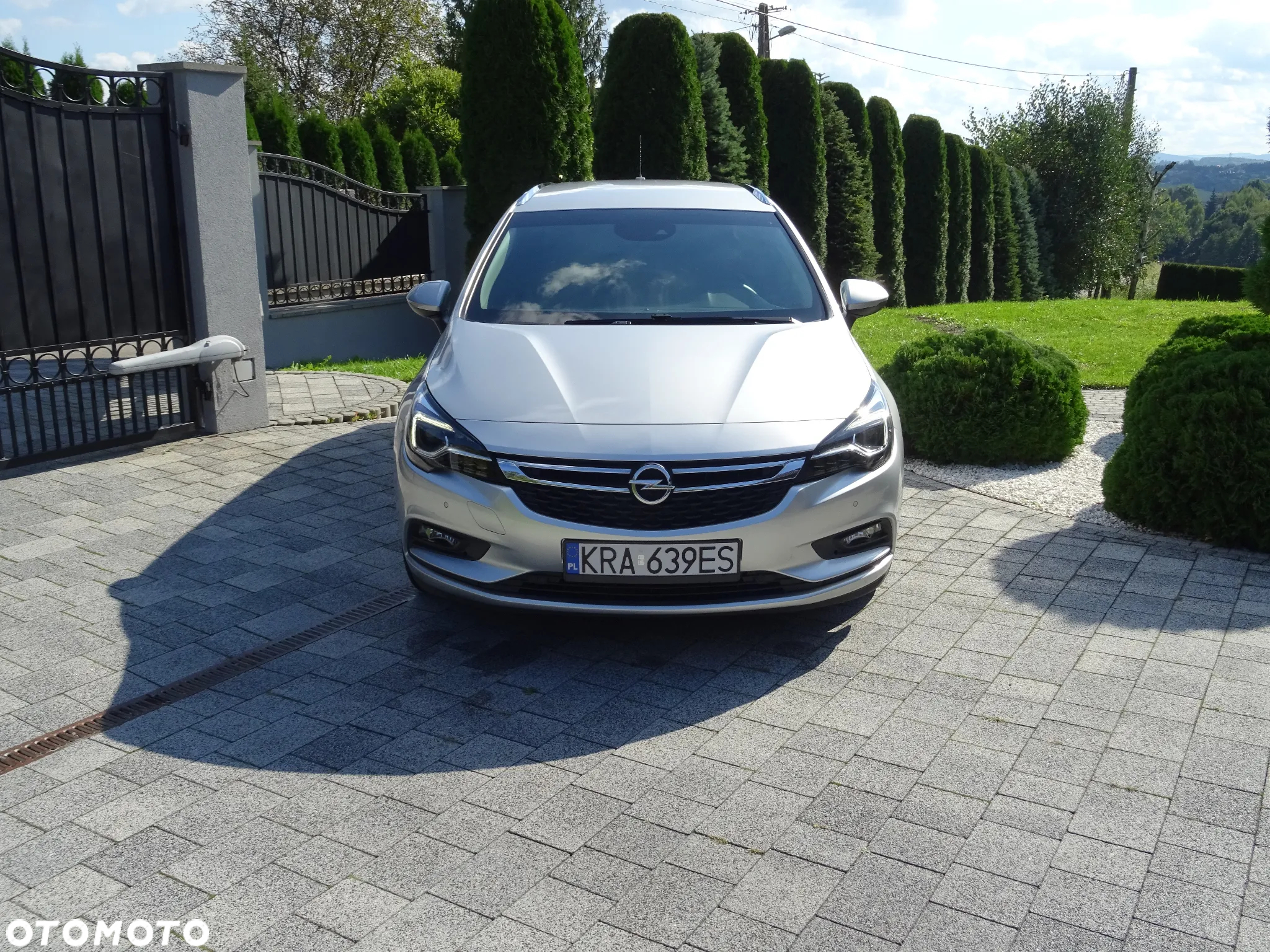 Opel Astra 1.6 D (CDTI) Start/Stop Sports Tourer Innovation - 2