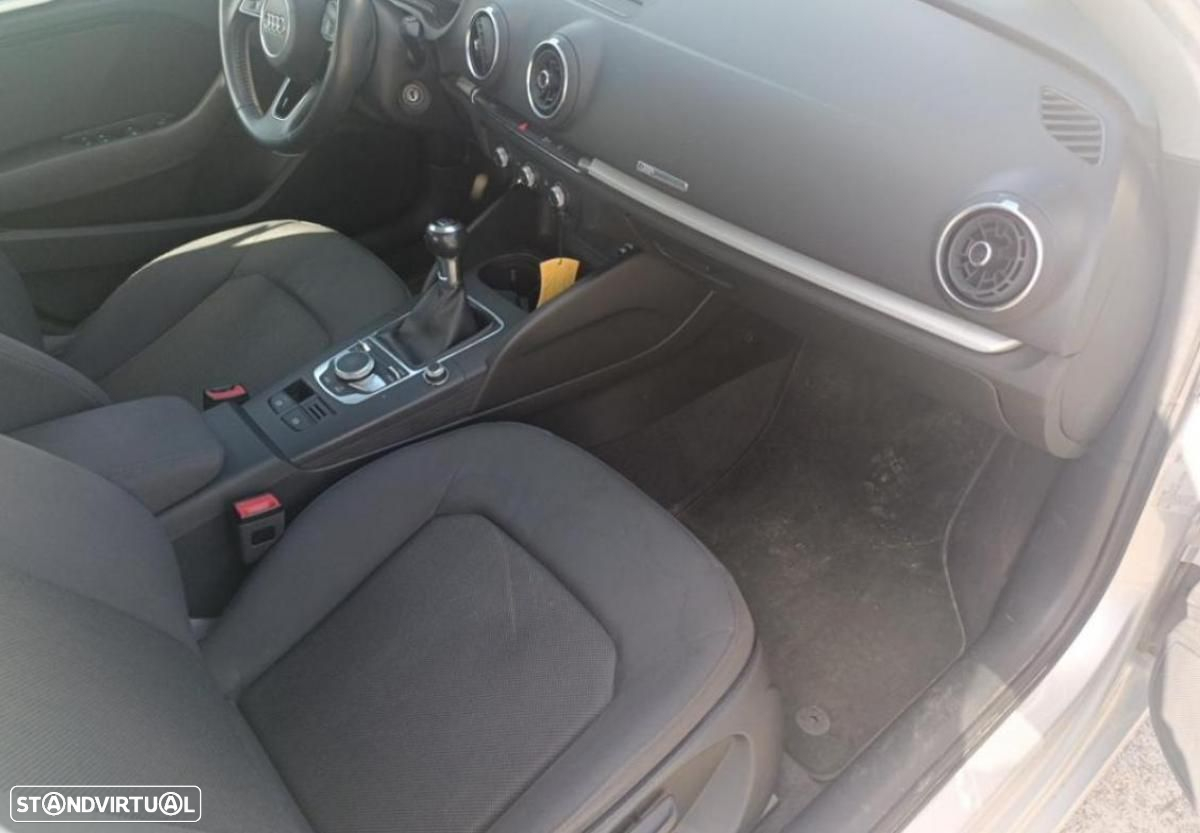 Audi A3 Sportback 2.0 TDI - 5