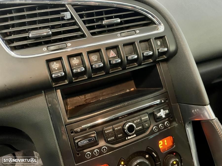 Peugeot 3008 2.0 HDi Hybrid4 - 16