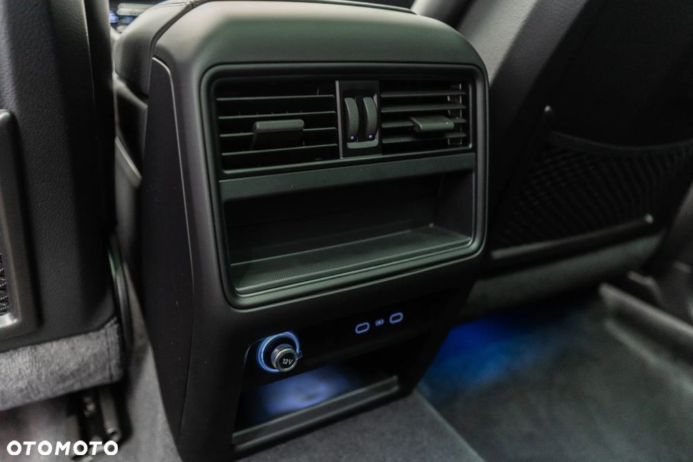 Porsche Cayenne E-Hybrid PHEV Black Edition - 34