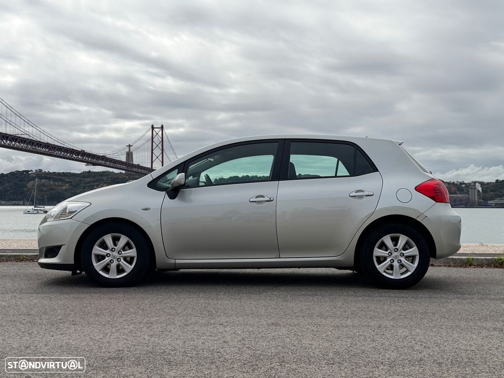 Toyota Auris 1.4 D-4D Comfort - 9