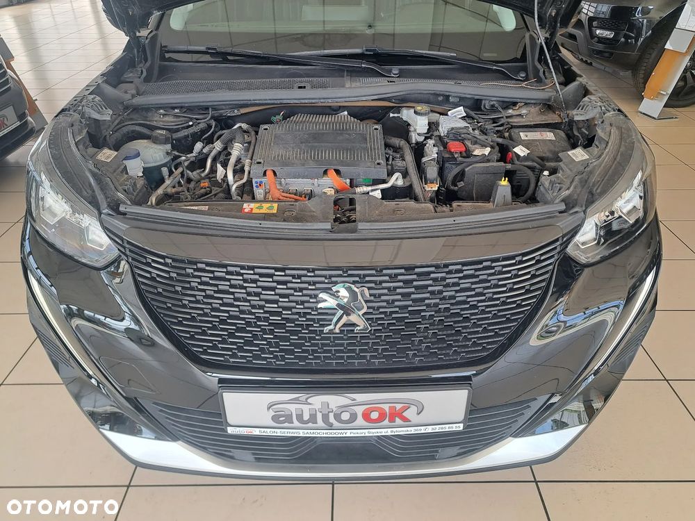 Peugeot 2008 e-2008 50kWh Allure - 8