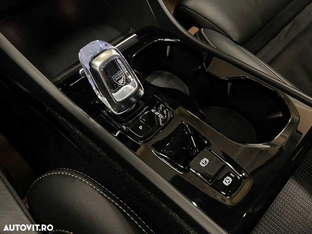 Volvo XC 40 T4 Recharge DKG Inscription - 28