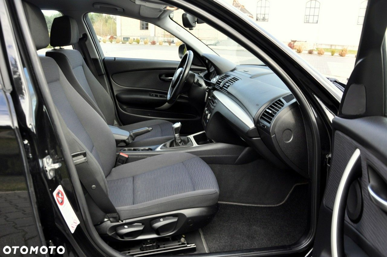 BMW Seria 1 - 17