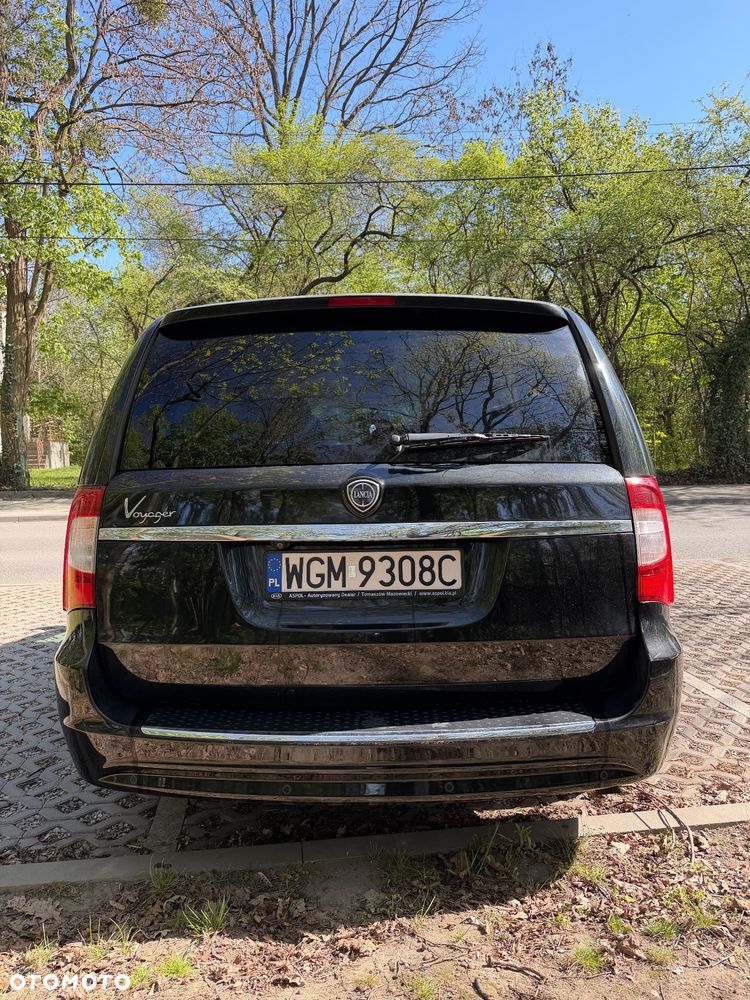 Lancia Voyager 2.8CRD Platinum - 3