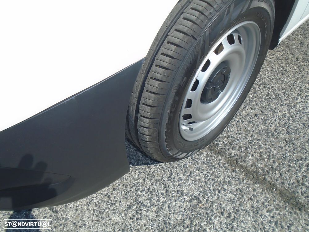 Opel Combo 1.5 DTI NACIONAL 102 CV 3 LUGARES- 6V- IVA DEDUTIVEL - 9