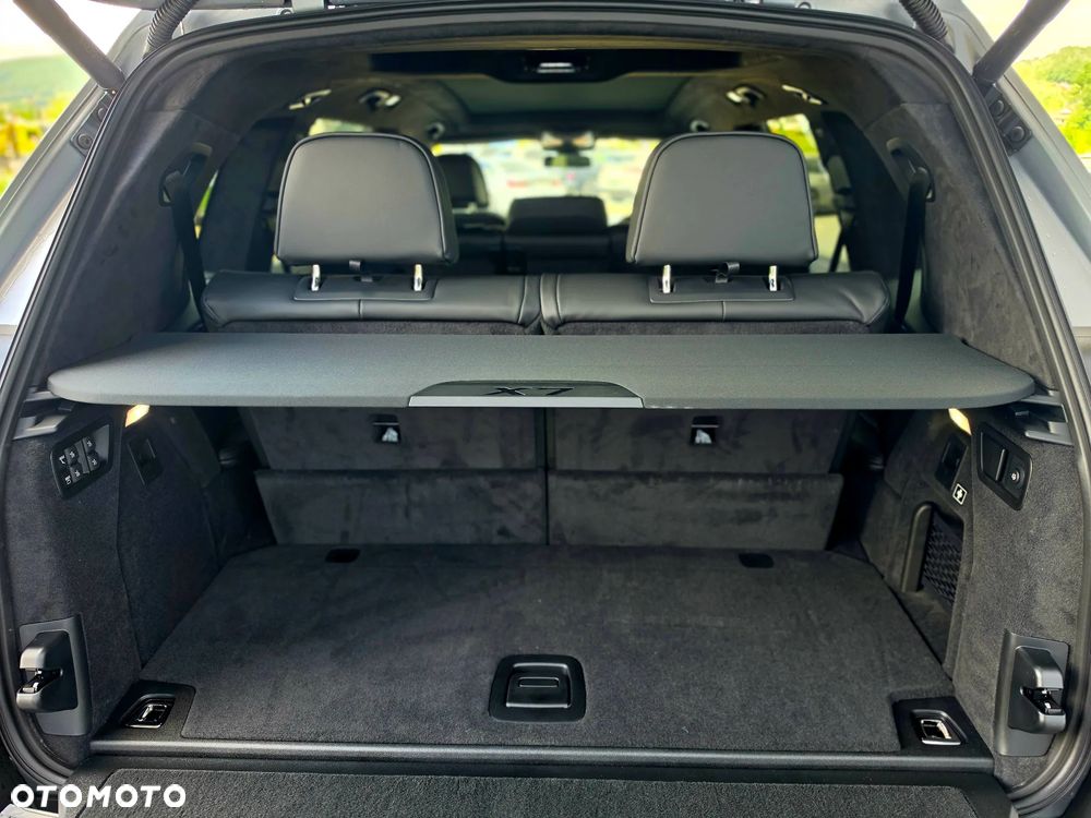 BMW X7 xDrive40d mHEV Individual Edition sport - 21