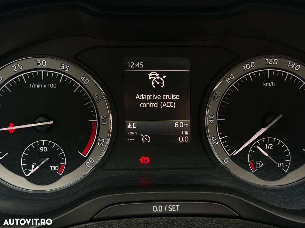 Skoda Karoq 1.6 TDI SCR Style - 33