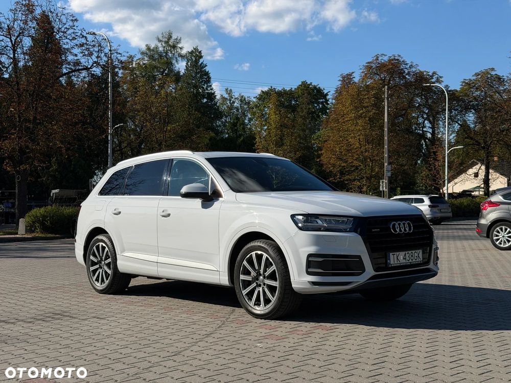 Audi Q7 - 1