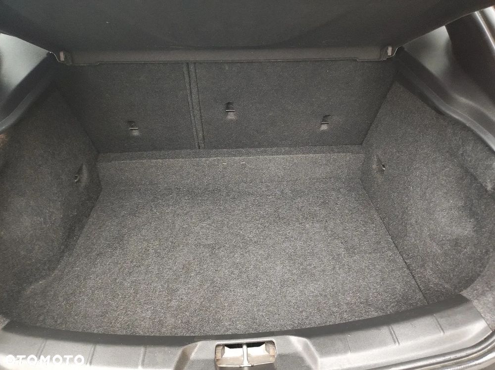 Volvo V40 D2 Kinetic - 9