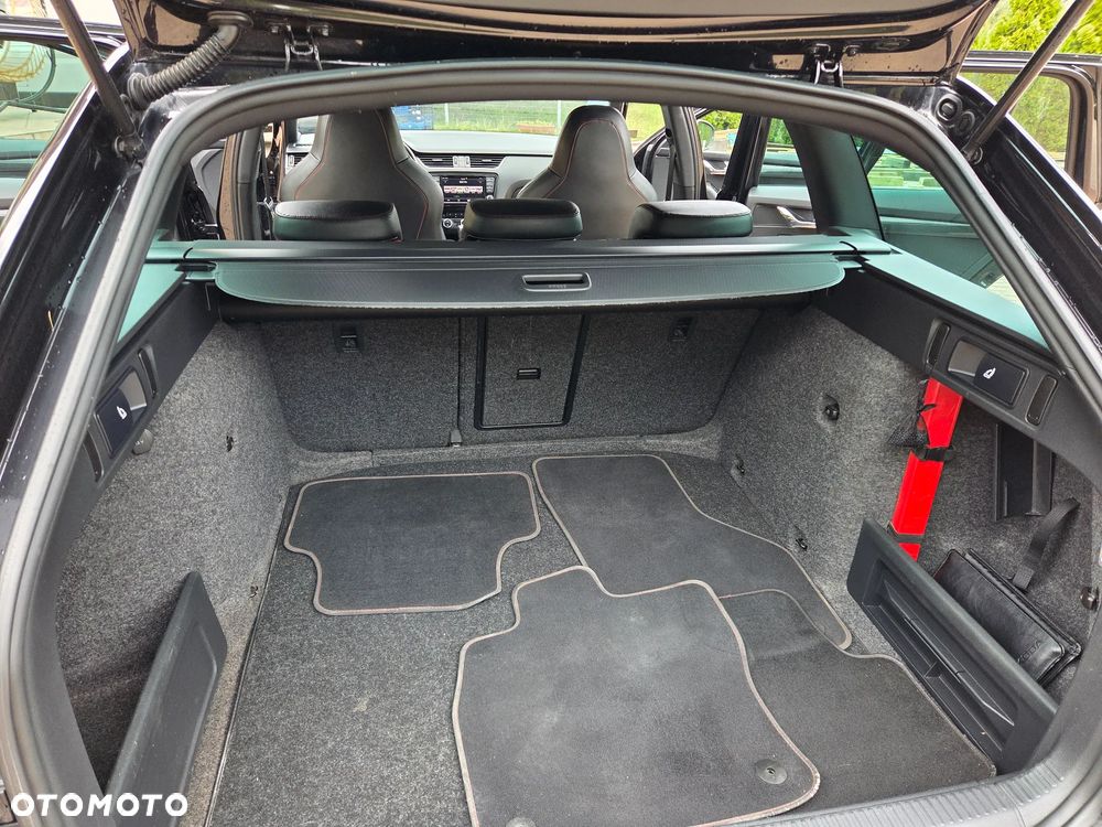 Skoda Octavia 2.0 TDI DSG RS - 12