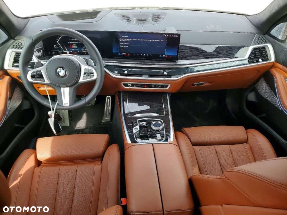 BMW X7 - 9