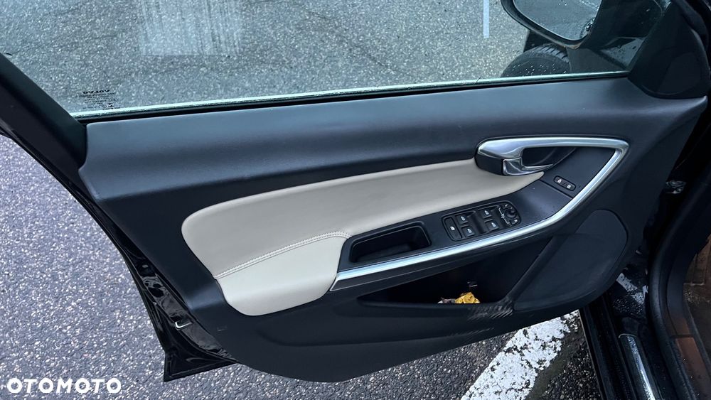 Volvo V60 D4 Drive-E Summum - 15
